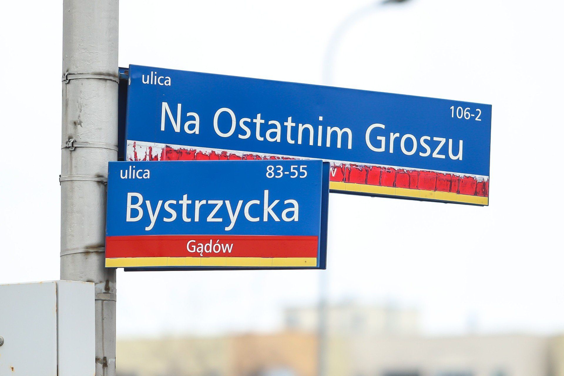 Kamery weryfikujące przejazd na czerwonym świetle pojawiły się przy Gądowiance w marcu 2023 roku.
