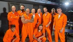 Gwiazdor "Demaskatora" w reklamie gry "Prison Simulator"