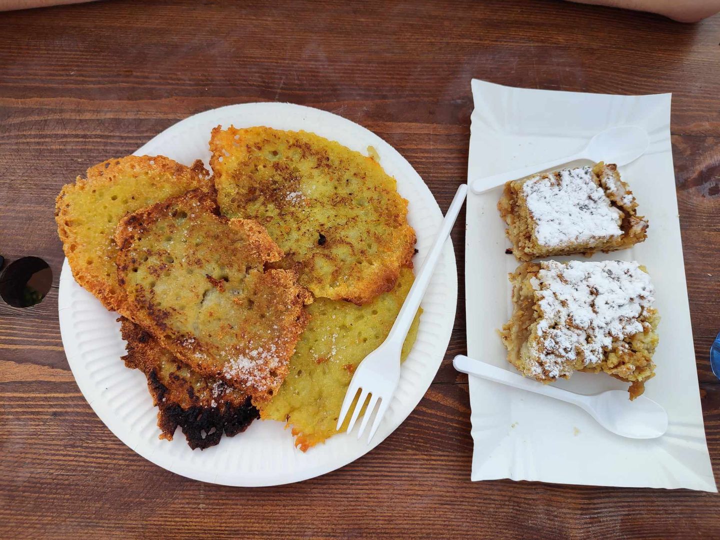Placki ziemniaczane i szarlotka - Pyszności