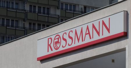 35,99 zł za podkład Bourjois. W Rossmannie także kubki od 5,99 zł
