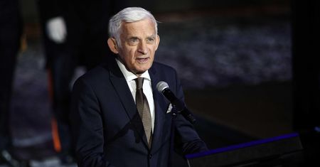 Jerzy Buzek z nagrodą europosła roku za wybitne osiągnięcia