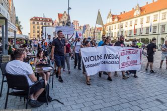 "Lex TVN". Amerykanie zapowiadają arbitraż. Sprawdzamy, co to oznacza i ile będzie kosztować podatników