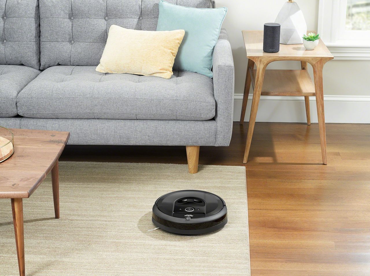 Sprzątanie 4.0? Czas przekazać mniej przyjemne obowiązki - Robot sprzątający Roomba to urządzenie o niewielkich rozmiarach i ogromnych możliwościach