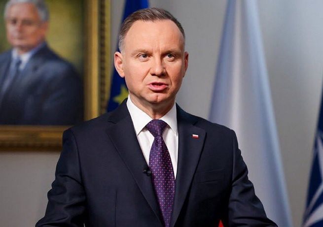 Andrzej Duda kończy drugą kadencję. Jakich dziennikarzy ułaskawił?