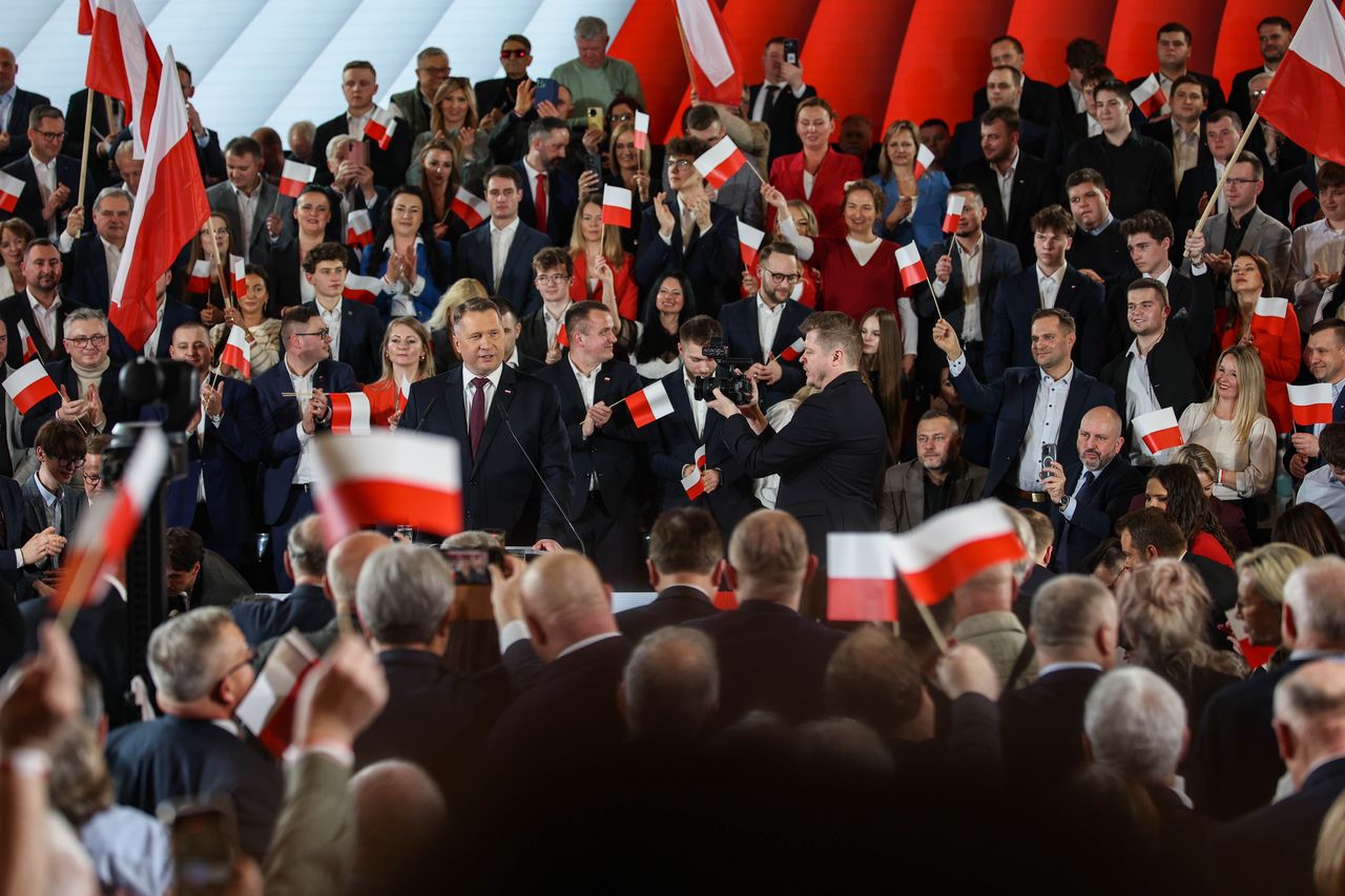 Kaczyński przedstawił kandydata PiS na premiera. "Musimy mieć nowy rząd"