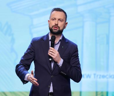 Spadł obiekt z cyrylicą? Szef MON zabiera głos