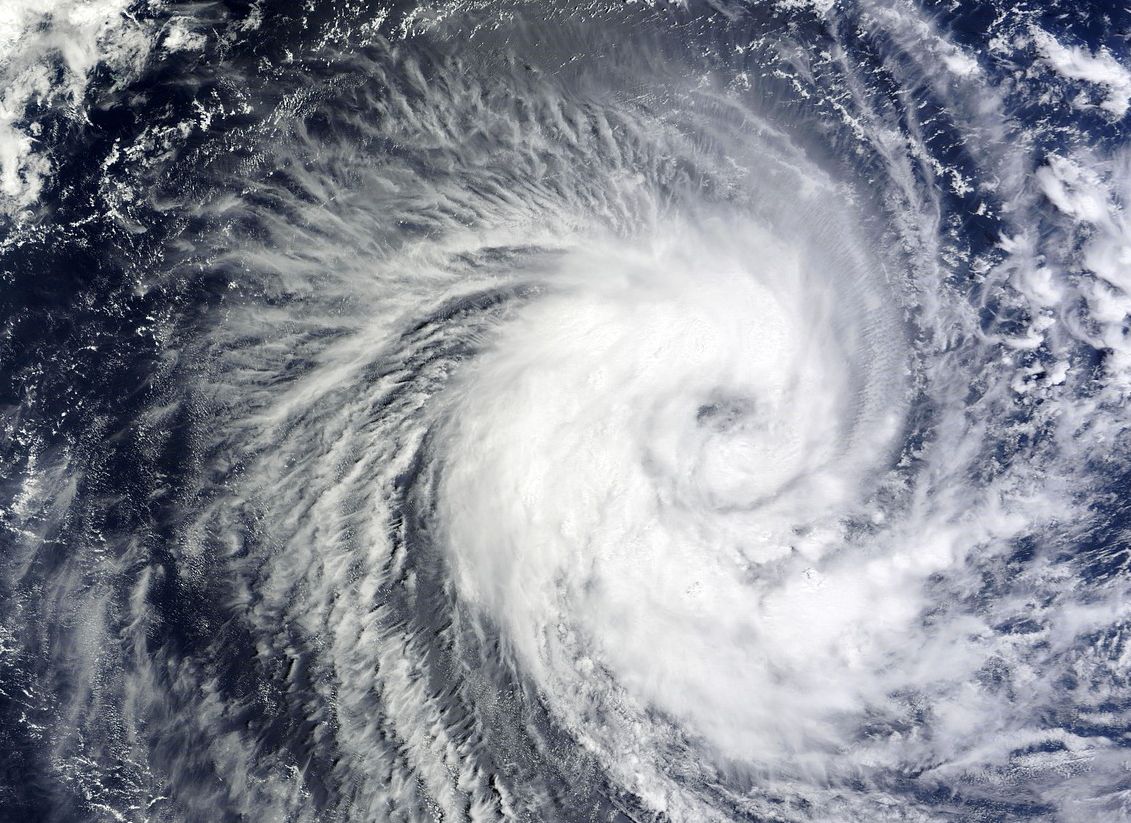 Nadchodzi potężny tajfun Hinnamnor. Totalny paraliż w kilku krajach