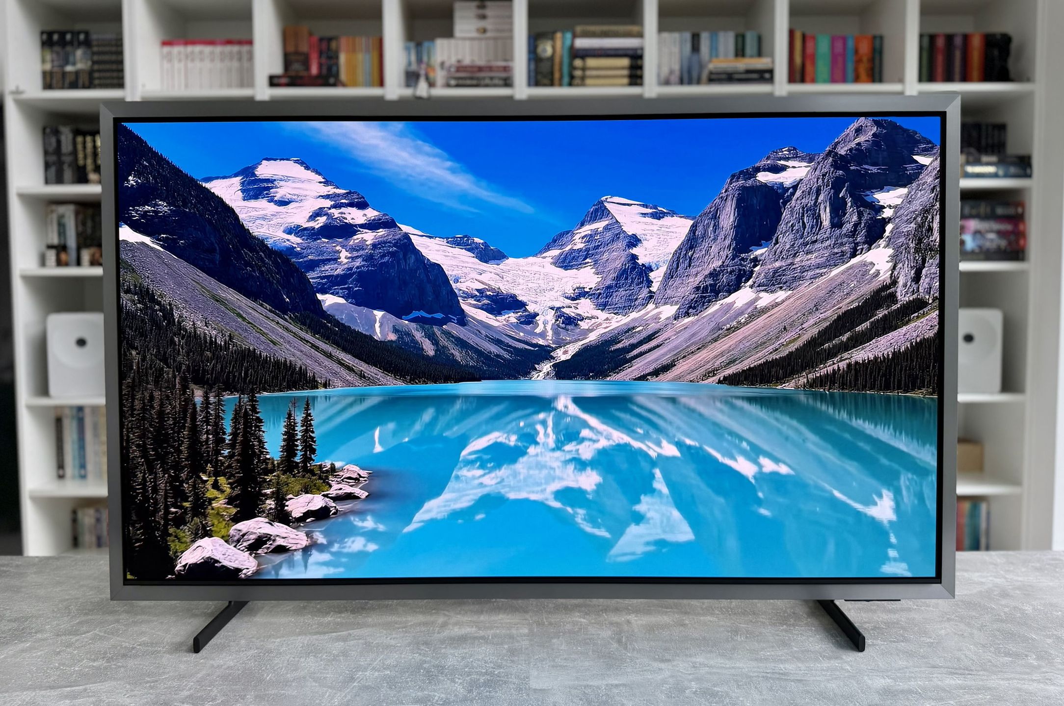 Samsung OLED S99H - przejścia tonalne bez widocznego gradientu