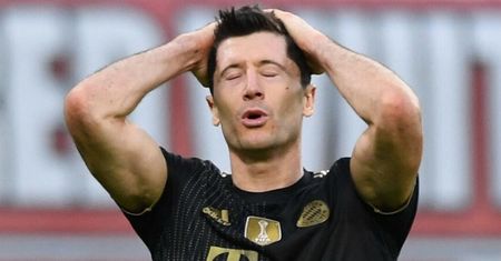 Robert Lewandowski w czołówce NAJLEPIEJ OPŁACANYCH piłkarzy na świecie. Kwota robi wrażenie!