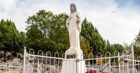 Objawienie nieuznawane przez Kościół. Większość wiernych o tym nie wie