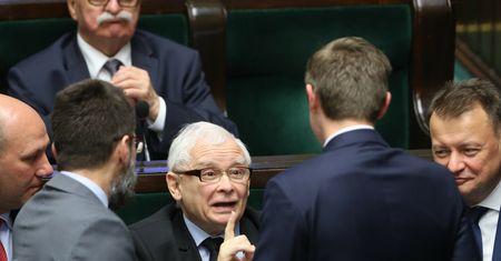 Kaczyński oskarża deweloperów. Ekspert nie wytrzymał: "Tylko w Orlenie są uczciwe marże?"