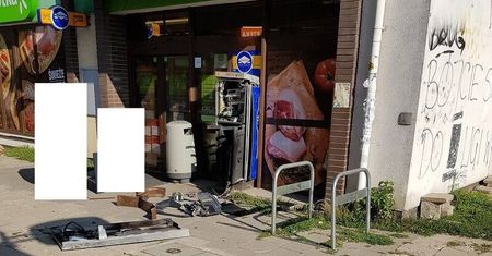 Lublin: Wysadzili bankomat przy ul. Herbowej. Poruszali się kradzionym autem, które spalili