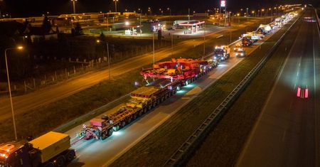 Będą przewozić ogromną maszynę. Utrudnienia dla kierowców na A1