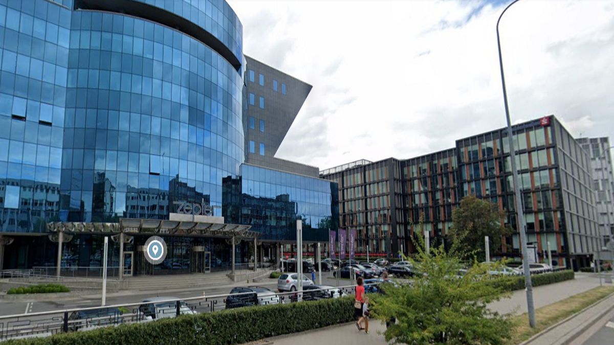 ul.Domaniewska, gdzie mieści się "Mordor"