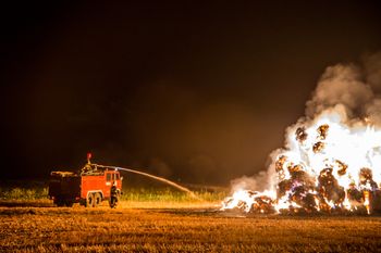 Pożary w żniwa 2025. Rolnicy tracą maszyny i plony