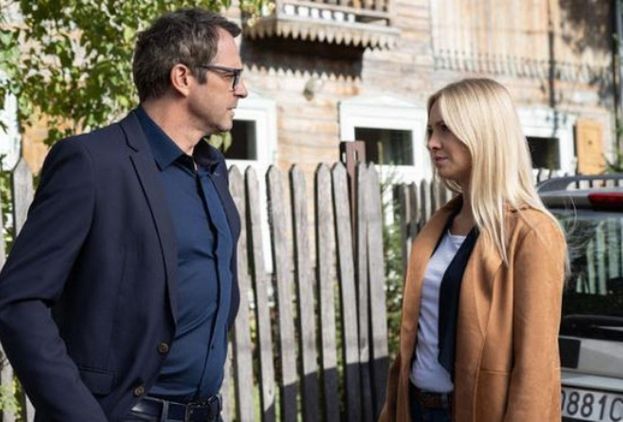 "M jak Miłość", odcinek 1430: Joasia molestowana przez Michała pod prysznicem. Pisarz będzie próbował uciec z kraju?