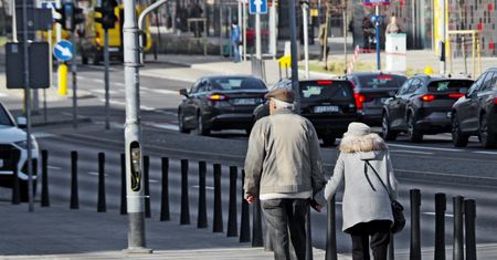 2150 zł dla emeryta z bonu senioralnego. Ministra zdradziła szczegóły