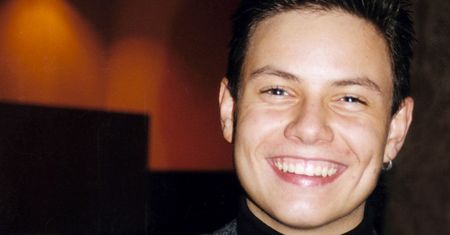 Zasłynął jako członek zespołu Just 5. Jak teraz wygląda Bartek Wrona?