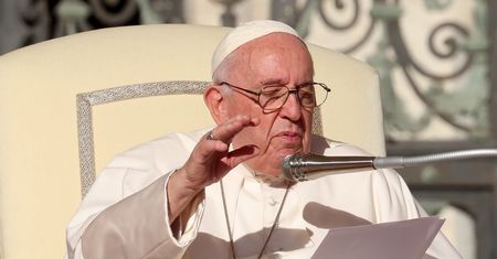 "Nawet zakonnice je oglądają". Papież Franciszek o filmach dla dorosłych