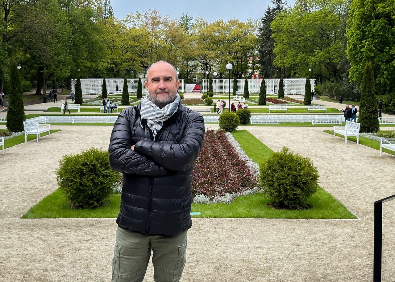 Architekt Tomasz Rogala. To on odpowiada za ogród Branickich, Różankę i Planty