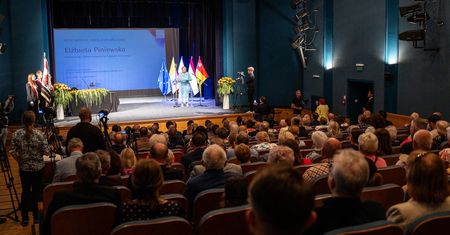 Uroczysta sesja sejmiku we Włocławku. Tak świętowano Święto Województwa