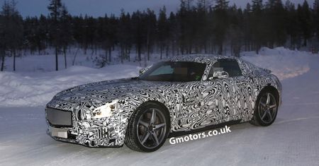 Mercedes-Benz AMG GT przyłapany w zimowej scenerii