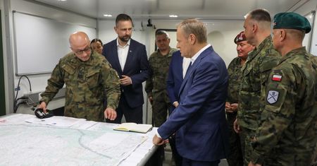 Tusk ogłasza decyzję. Pojechał na granicę