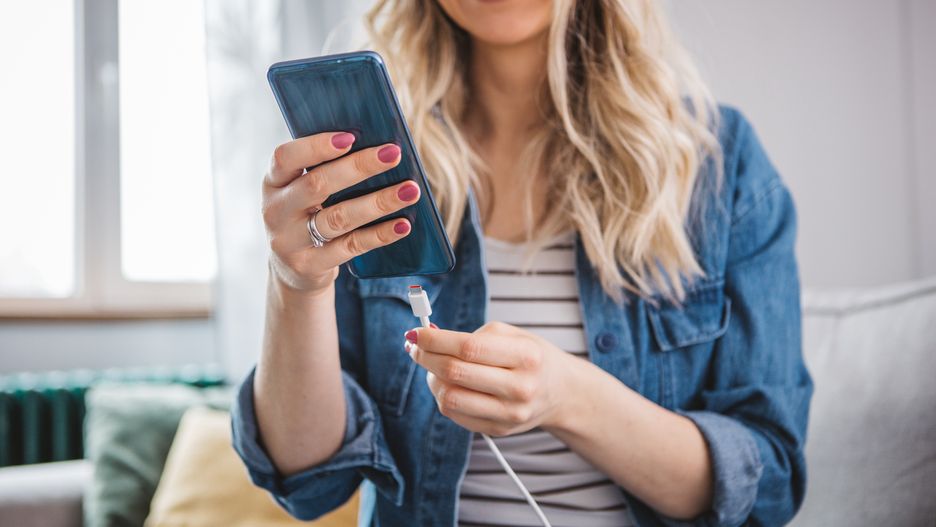 Jak wydłużyć czas pracy baterii w telefonie?