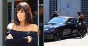 Wyjątkowo "zakryta" Bianca Censori i Kanye West wyhaczeni przez paparazzi po zakupach w Los Angeles