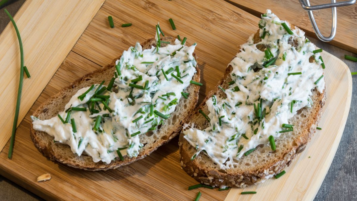 Pasta twarogowa ze szpinakiem i szczypiorkiem