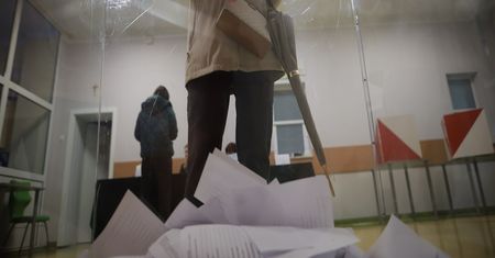 Incydent w Bydgoszczy. 71-latek żądał zdjęcia krzyża