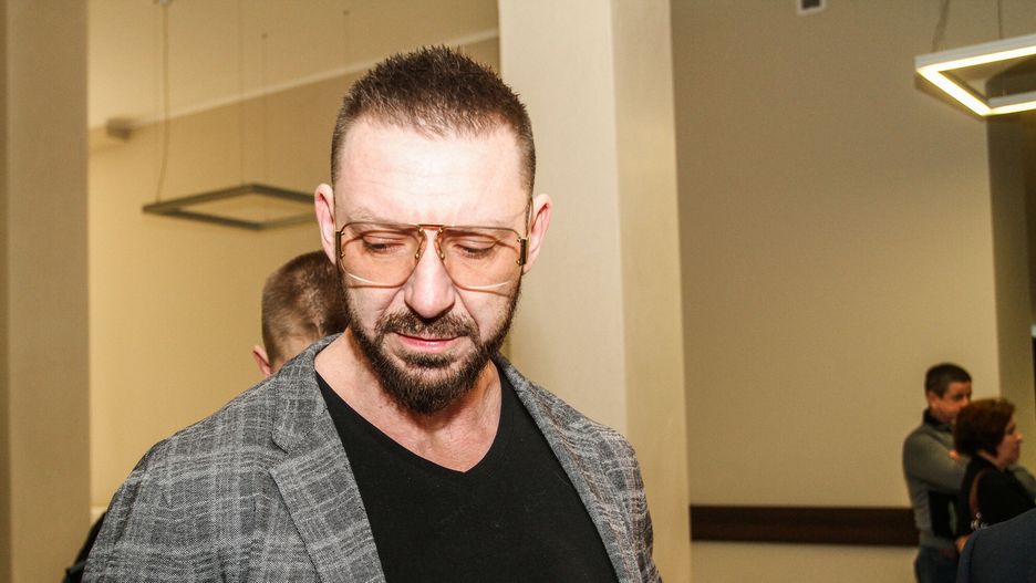 Zasłynął "trumną na kółkach". Adwokat został po raz kolejny zawieszony