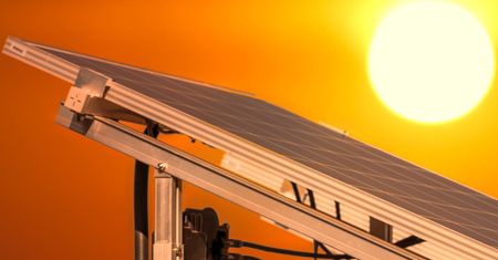 Większość prądu w UE z OZE. Dekarbonizacja energetyki w praktyce