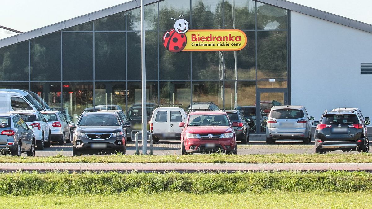 Biedronka rusza za darmowymi dostawami. Nie każdy skorzysta