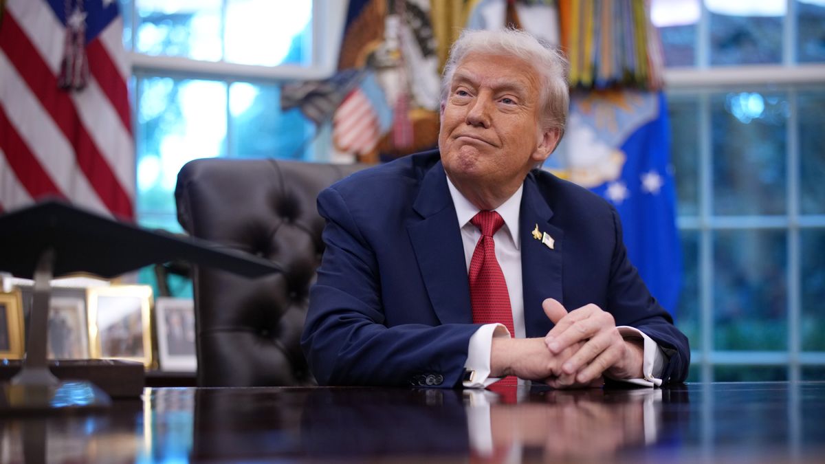 President Trump Signs Executive Order In The Oval Office
Andrew Harnik