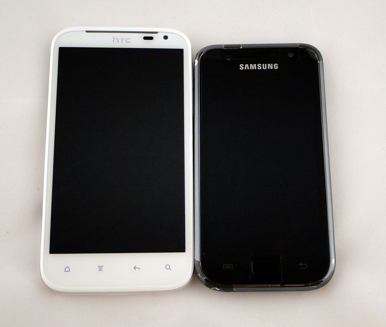HTC Sensation XL - gdyby nie Sense... [test] 5