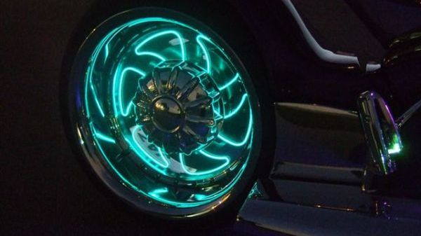 Niesamowity chopper inspirowany filmem Tron 1