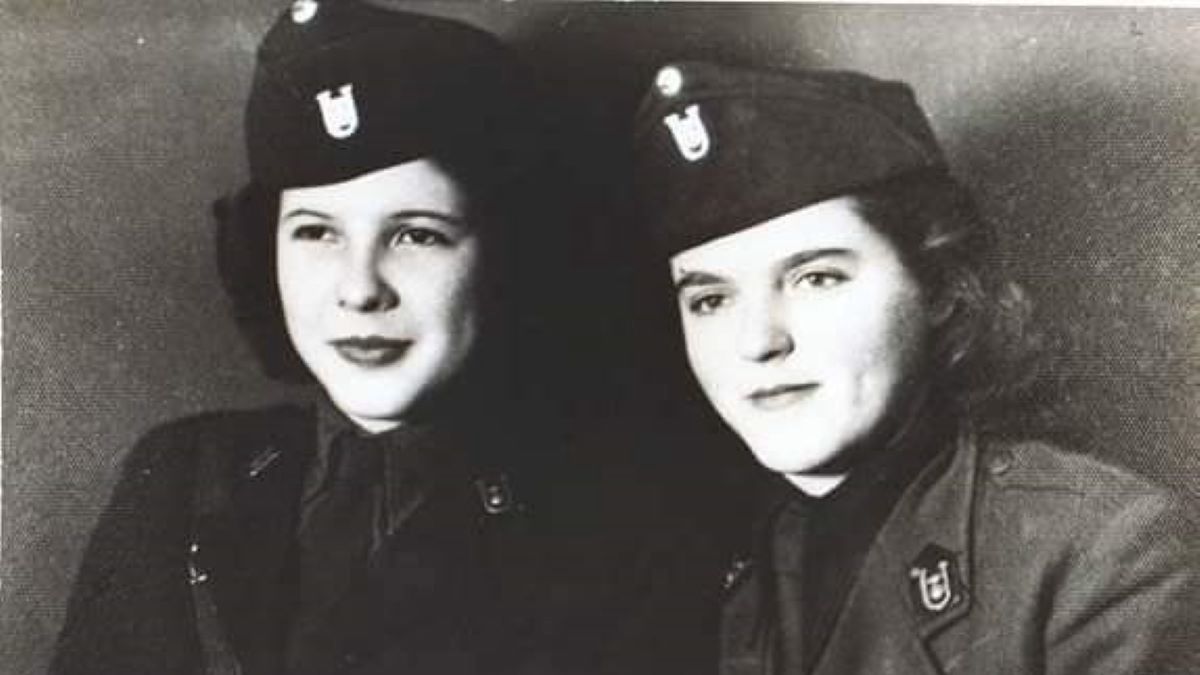 Nada Šakić (pierwsza z lewej) i Marija Buždon-Slomić