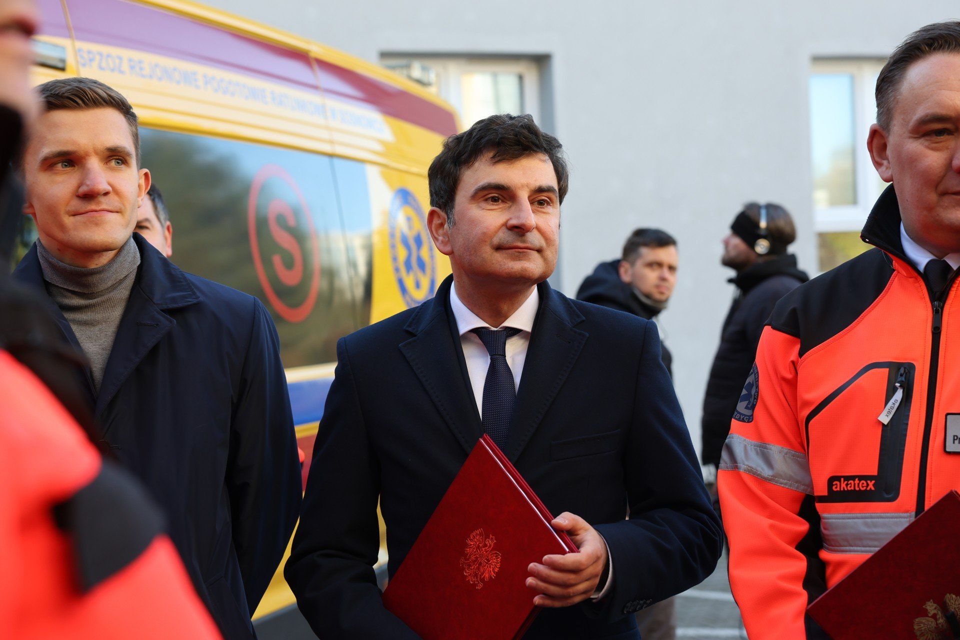 W poniedziałek 20 października w siedzibie Wojewódzkiego Pogotowia Ratunkowego w Katowicach podpisana została umowa na zakup 16 nowych ambulansów w ramach Rządowego Programu Ochrony Ludności i Obrony Cywilnej