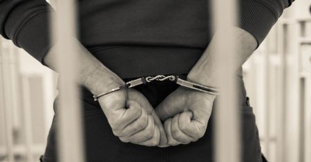 Mieli sprowadzać narkotyki z Hiszpanii. 13 osób zatrzymanych