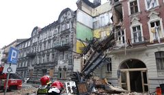 Reporterzy TVN i TVP poszukiwani po wybuchu w kamienicy