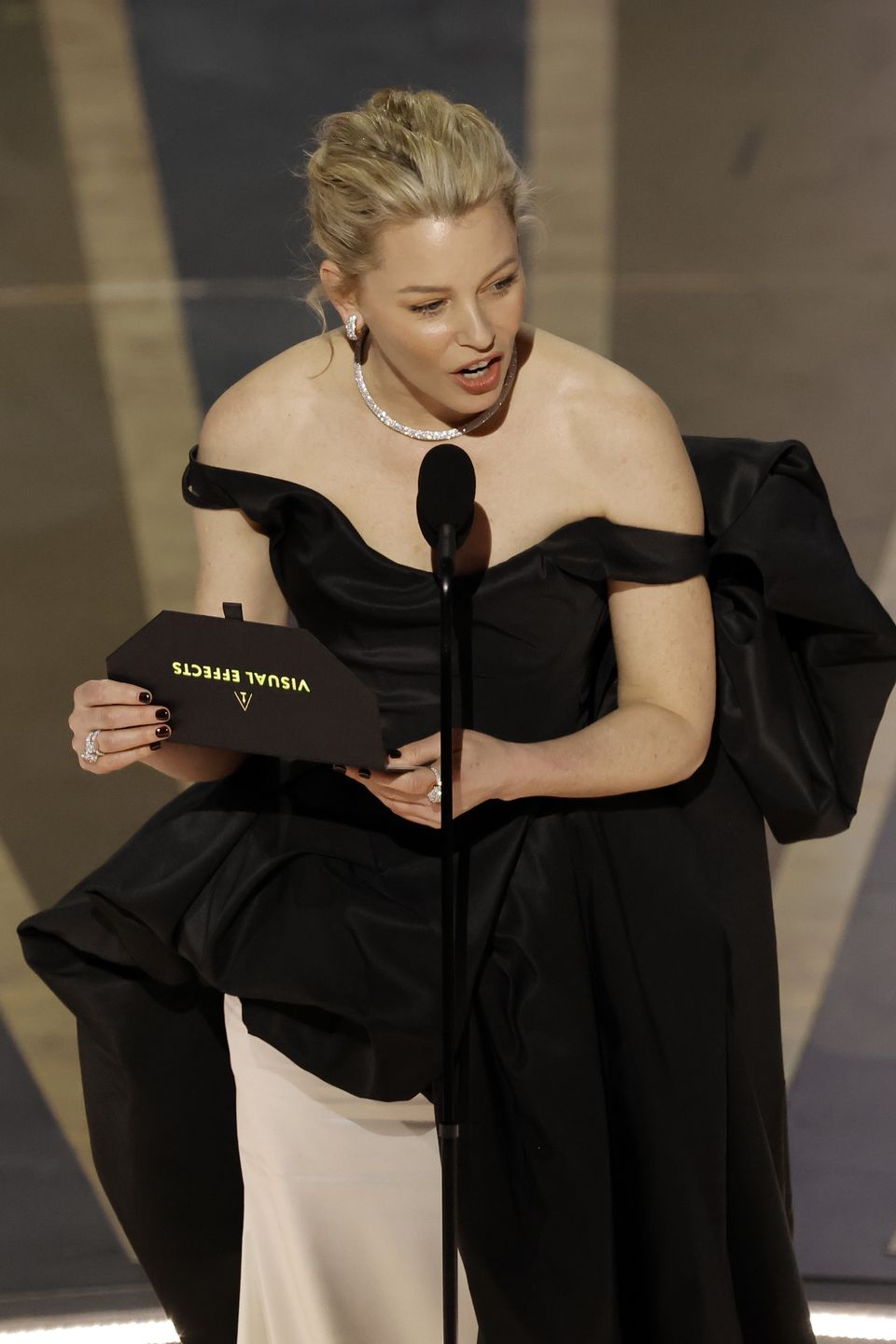 Elizabeth Banks na tegorocznym rozdaniu Oscarów