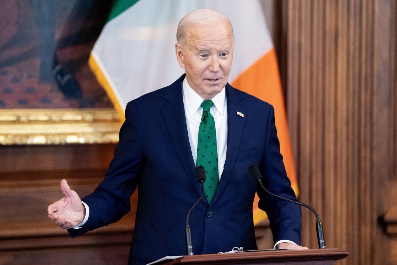 Biden Urges Congress to Stand Against Putin, Backs Aid for Ukraine and Gaza