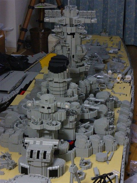 Monumentalny pancernik z klocków lego (150kg!) 14