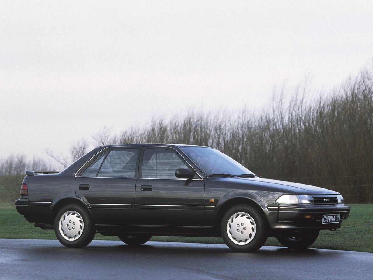 Toyota Carina 5