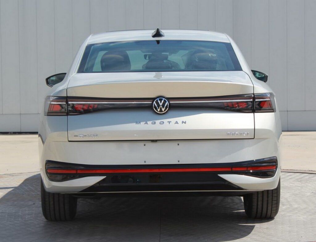 VW Magotan