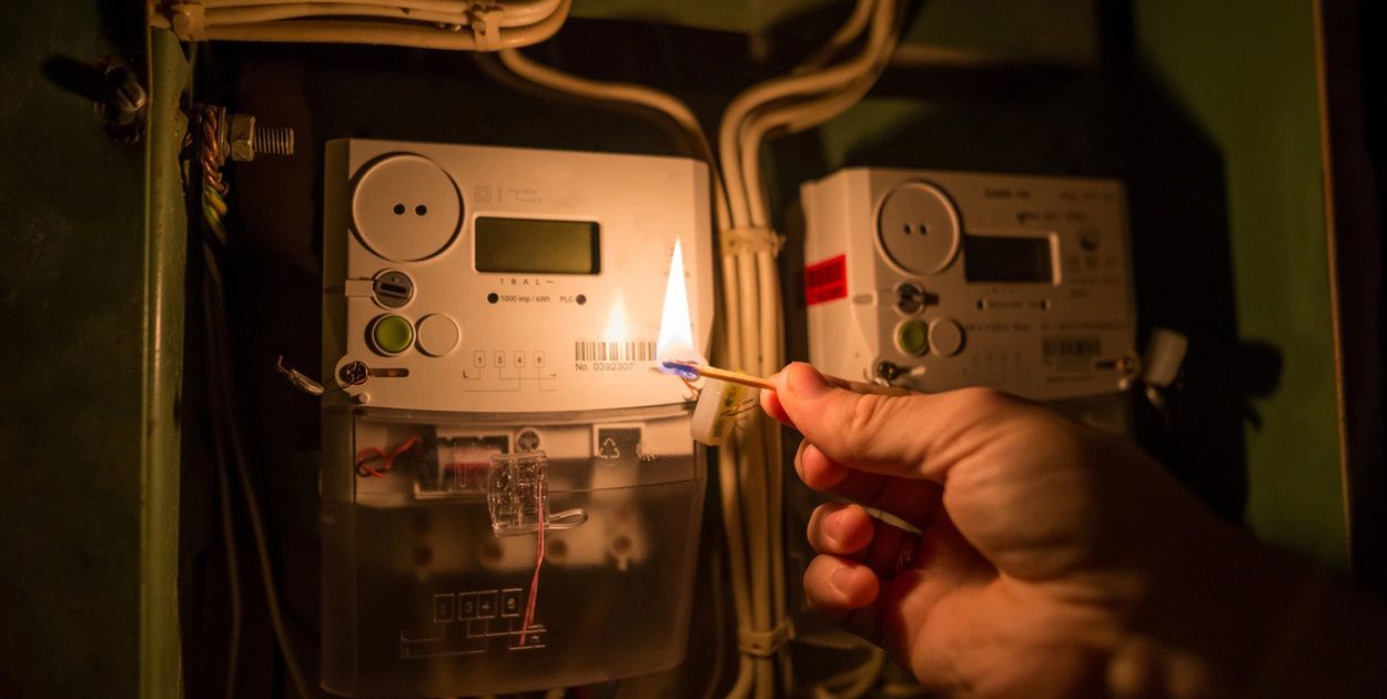 Toruń: Mieszkańcy pogrążą się w ciemnościach. Długie godziny bez prądu