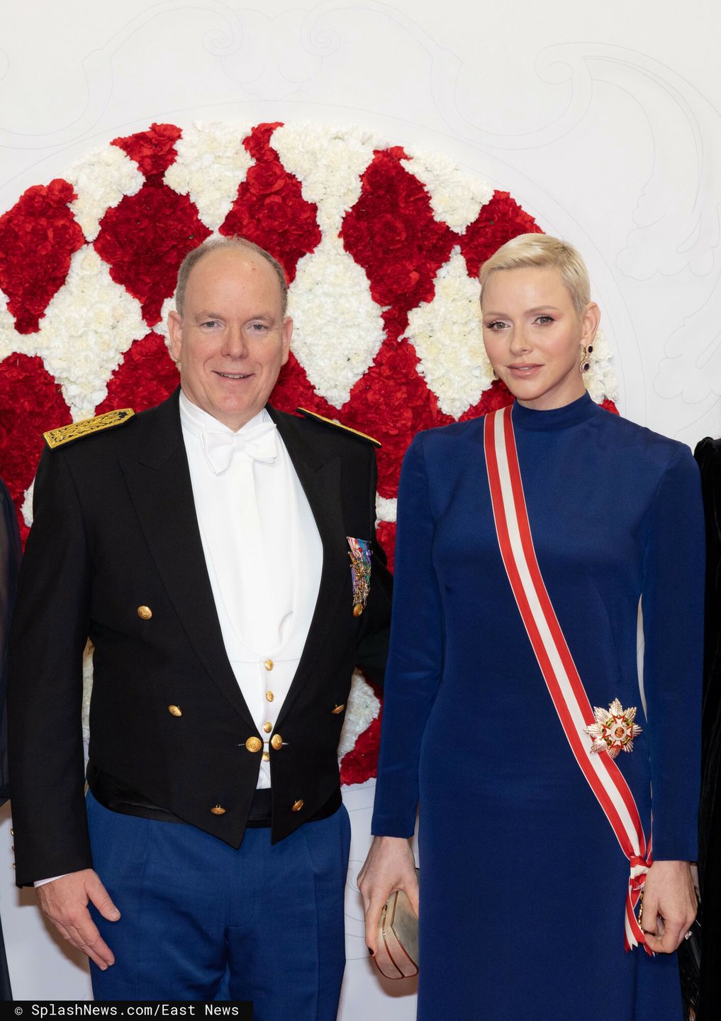Księżna Charlene pozuje z mężem