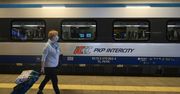 Koronawirus w Polsce. Absurdalna sytuacja w PKP Intercity. Pokazał zdjęcia z pociągu