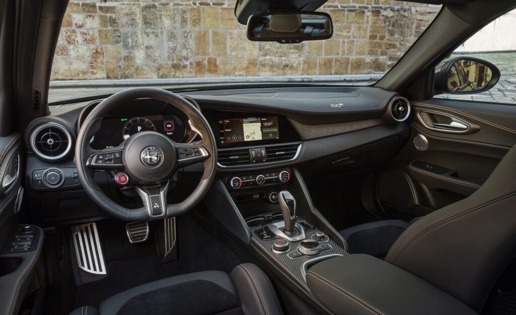 Alfa Romeo Giulia i Stelvio Quadrifoglio